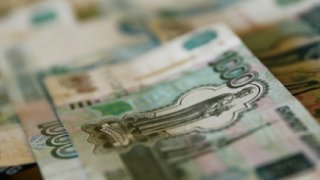 Rusya federal bütçesi 5,6 trilyon ruble açık verdi