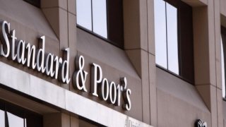 S&P, İsrail'in kredi notunu düşürdü