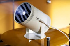 Samsung yapay zeka destekli yeni projektörünü tanıttı