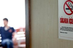 Sigaraya yeni düzenleme yolda: Kasa arkasından kalkacak, parklarda içilemeyecek