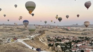 Şimşek: Bu yıl 64 milyar dolar turizm geliri hedefliyoruz