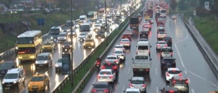 Şubat ayında trafiğe kayıtlı araç sayısı 26 milyonu aştı