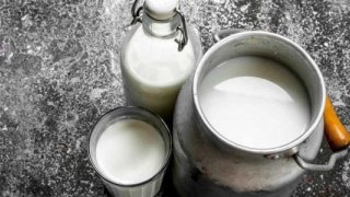 Süt üreticilerinden çiğ süt fiyatlarındaki artışa tepki