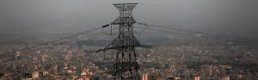 Tahran'da enerji krizi: Tüketim sınırını aşan bankaların elektrikleri kesildi