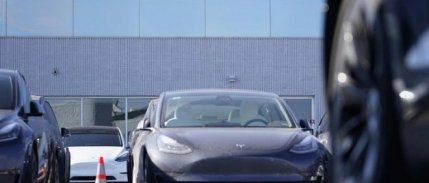 Tesla, ABD'de bazı araçlarının fiyatını düşürdü