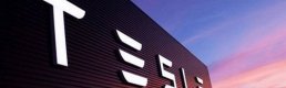 Tesla hisseleri 2 milyar dolarlık fon planıyla yükseldi