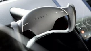 Tesla’nın yeni CEO’su Robyn Denholm oldu