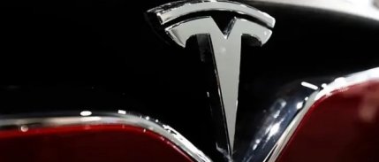 Tesla satışları Avrupa'da neredeyse yarıya indi