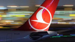 THY uçağında bomba alarmı: Uçak indi, kontrole başlandı