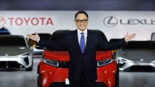 Toyota'da bayrak değişimi: CEO Akio Toyoda görevini bırakıyor