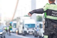 Trafikte yol kesene, toplu etkinliklerde havaya ateş açana caydırıcı cezalar geliyor