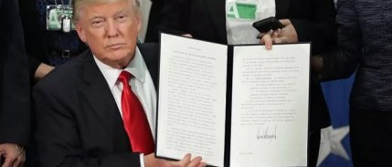 Trump, 12 ülkenin vatandaşlarına kapıları kapattı