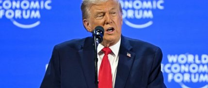 Trump, Davos sahnesinde: Grönland'ı kaba kuvvet kullanmadan geri alacağız