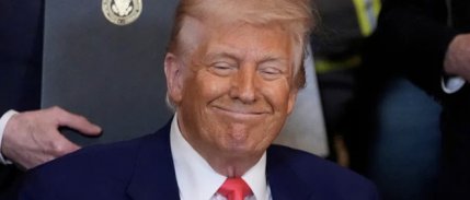 Trump, halkı için kredi kartı şirketlerine faiz uyarısında bulundu