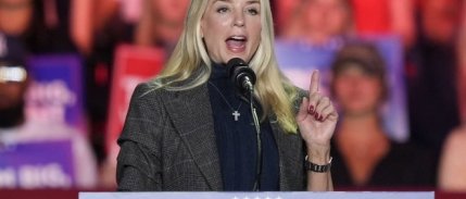 Trump’ın yeni Adalet Bakanı adayı Florida’nın ilk kadın başsavcısı Bondi oldu