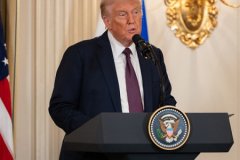 Trump savunma şirketlerine temettü yasağı getiriyor