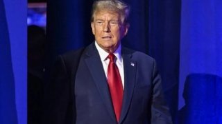 Trump’tan İran’a “kayıtsız şartsız teslim olun” çağrısı