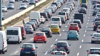 TÜİK açıkladı: Trafiğe kaydı yapılan araç sayısında sert düşüş