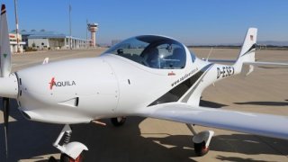 Turbo Motorlu Türk Kartalı Uçağı, Fuarda Ilgi Gördü