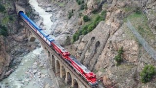 Turistik Karaelmas Ekspresi ilk seferine çıkıyor