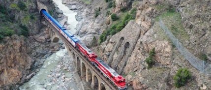 Turistik Karaelmas Ekspresi ilk seferine çıkıyor