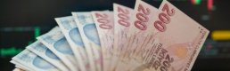 Türk lirası kaybedenler kulübünde kaldı