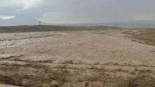 Türkiye-İran kara yolu ulaşıma kapandı