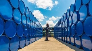 Ukrayna’nın Rusya saldırısının ardından petrolde sert yükseliş