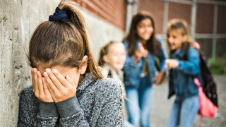 Uzmanlardan velilere akran zorbalığı ve siber zorbalık uyarısı