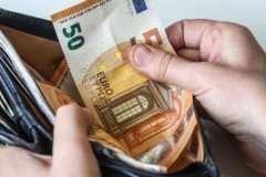 Vatandaşın döviz mevduatı iki haftada 4,3 milyar dolar arttı