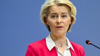 Von der Leyen'den Grönland için yeni yatırım sinyali