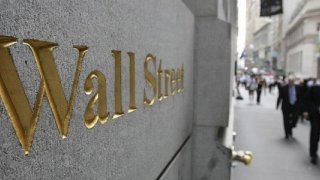 Wall Street Düşüşle Açıldı