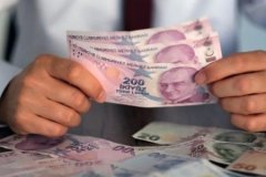 Yapı Kredi ilk 6 ayda geçerli olacak maaş zamlarını açıkladı