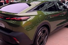 Yeni Peugeot 408 tanıtıldı: Menziliyle de iddialı