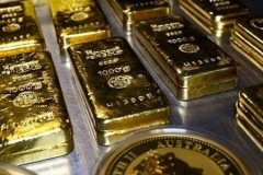 Yeni rekor gelir mi? Fed sonrası iki yabancı bankadan altın tahmini