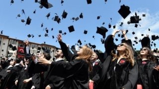 YÖK duyurdu: Üniversiteyi 3 yılda bitirebilmenin önü açılacak