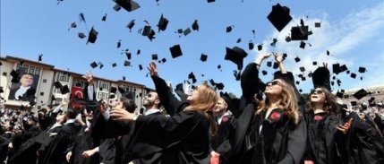 YÖK duyurdu: Üniversiteyi 3 yılda bitirebilmenin önü açılacak