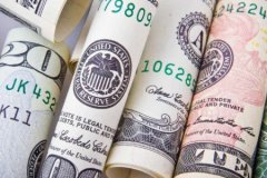 Yurt içi yerleşiklerin döviz mevduatı 1,4 milyar dolar azaldı
