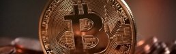 Bitcoin Yeniden 9 Bin Doları Aştı