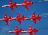 'Eurasia Airshow'da Rus Sukhoi, 5 Milyar Dolarlık 104 Süper Jet Satışı İmzaladı