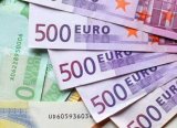 Euro/dolar beş ayın zirvesine yakın seyrediyor