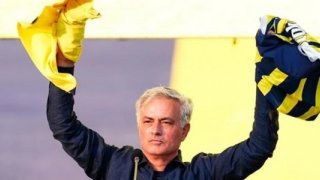 Fenerbahçe Mourinho'nun maaşını KAP'a bildirdi
