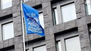 İsveç Merkez Bankası sekiz yıl sonra faiz indirdi