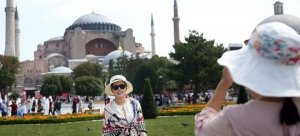 Türkiye'de 2022 yılında turizm geliri %53,4 arttı 