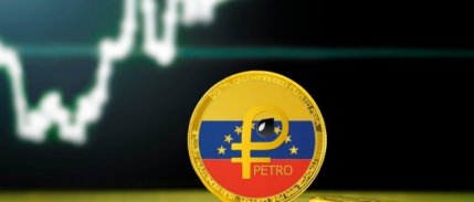 Venezuela’da pasaport ücretleri Petro üzerinden ödenecek